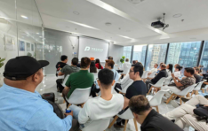 ����ĸ ���ͳ��ų�, ù ��° ���۷ι� 5 ��Ÿ ��Ʈ�ʡ� �޼� ��� ��� ����