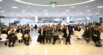 �۷ι� ���� �����ڿ� �Բ��ϴ� IT �н� Ŀ�´�Ƽ�� ����ÿ���������� ������ ���͵� 3�� ű����